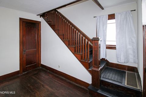 Tiny photo for 430 Vine Street, Fremont, OH 43420 (MLS # 10008119)