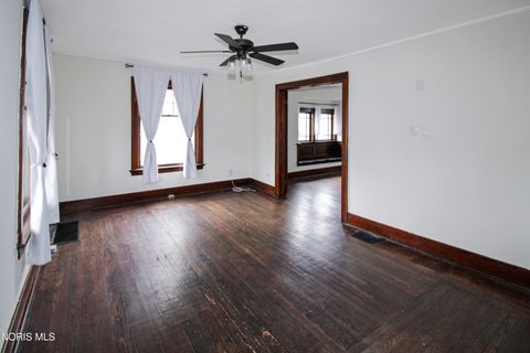 Tiny photo for 430 Vine Street, Fremont, OH 43420 (MLS # 10008119)