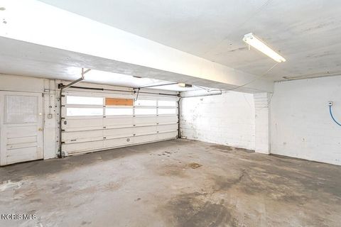 Tiny photo for 3720 Kelly Ave Avenue, Toledo, OH 43613 (MLS # 10004392)