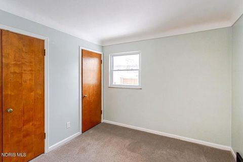 Tiny photo for 3720 Kelly Ave Avenue, Toledo, OH 43613 (MLS # 10004392)