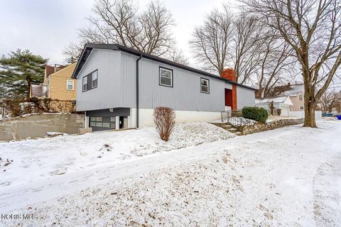 Tiny photo for 3720 Kelly Ave Avenue, Toledo, OH 43613 (MLS # 10004392)