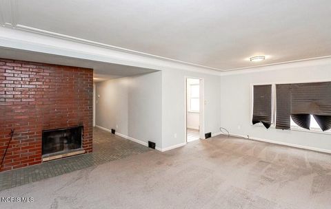 Tiny photo for 3720 Kelly Ave Avenue, Toledo, OH 43613 (MLS # 10004392)