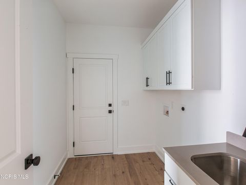 Tiny photo for 4402 Sage Street, Maumee, OH 43537 (MLS # 10005572)