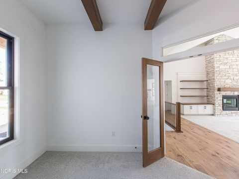 Tiny photo for 4402 Sage Street, Maumee, OH 43537 (MLS # 10005572)