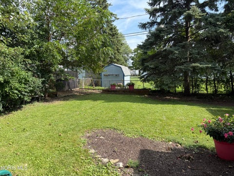 Tiny photo for 886 Lochhaven Boulevard, Maumee, OH 43537 (MLS # 10013472)