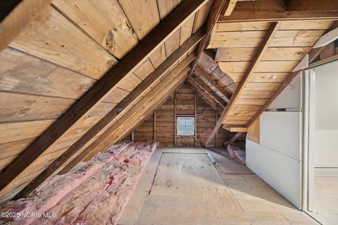 Tiny photo for 1044 Hawk Street, Toledo, OH 43612 (MLS # 10000438)