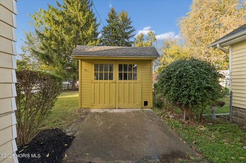 Tiny photo for 1044 Hawk Street, Toledo, OH 43612 (MLS # 10000438)