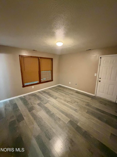 Tiny photo for 911 N Ontario Street, Toledo, OH 43604 (MLS # 10014238)