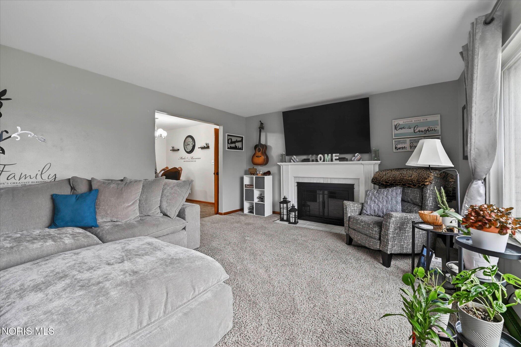 1635 S Clinton Street