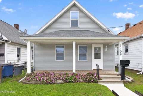 Photo of 1409 Mott Avenue, Toledo, OH 43605 (MLS # 10014845)