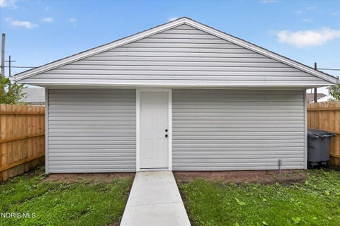 Tiny photo for 1409 Mott Avenue, Toledo, OH 43605 (MLS # 10014845)