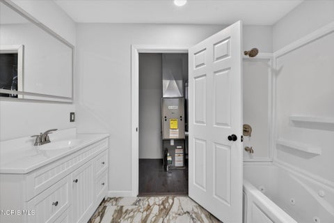 Tiny photo for 1409 Mott Avenue, Toledo, OH 43605 (MLS # 10014845)