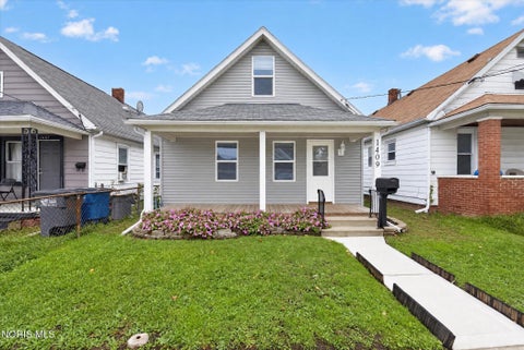 Tiny photo for 1409 Mott Avenue, Toledo, OH 43605 (MLS # 10014845)