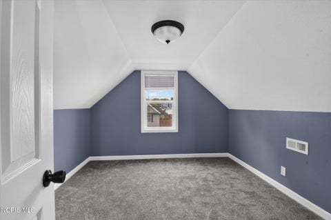 Tiny photo for 1409 Mott Avenue, Toledo, OH 43605 (MLS # 10014845)