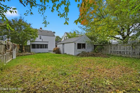 Tiny photo for 2426 Berdan Avenue, Toledo, OH 43613 (MLS # 10000557)