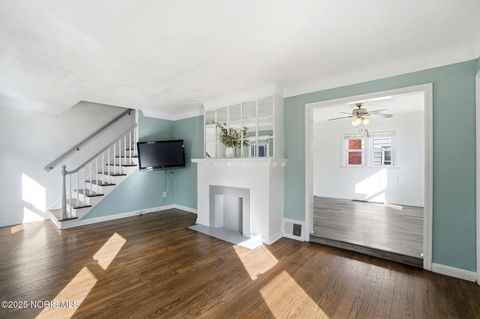 Tiny photo for 2426 Berdan Avenue, Toledo, OH 43613 (MLS # 10000557)