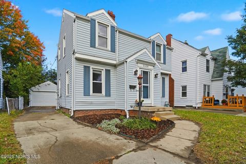 Tiny photo for 2426 Berdan Avenue, Toledo, OH 43613 (MLS # 10000557)