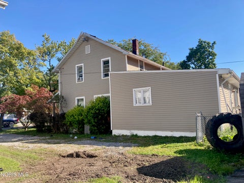 Tiny photo for 321 W Ashton Avenue, Lima, OH 45801 (MLS # 10014282)
