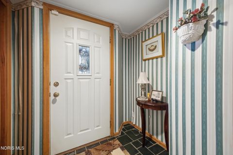 Tiny photo for 1933 Grecourt Drive, Toledo, OH 43615 (MLS # 10004727)