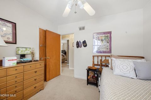 Tiny photo for 1933 Grecourt Drive, Toledo, OH 43615 (MLS # 10004727)