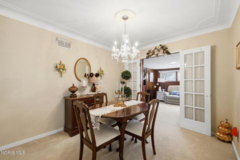 Tiny photo for 1933 Grecourt Drive, Toledo, OH 43615 (MLS # 10004727)