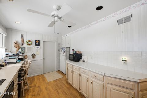 Tiny photo for 1933 Grecourt Drive, Toledo, OH 43615 (MLS # 10004727)