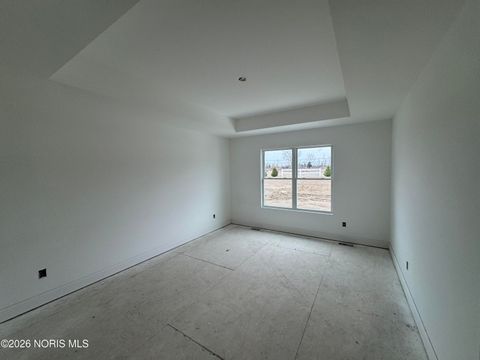 Tiny photo for 5032 Easton Drive, Oregon, OH 43616 (MLS # 10003667)