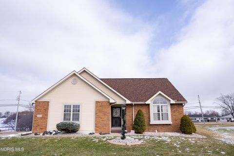 Photo of 100 Ponderosa Pine Drive, Defiance, OH 43512 (MLS # 10004788)