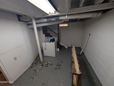 Tiny photo for 1758 Georgia Avenue, Toledo, OH 43613 (MLS # 10004318)