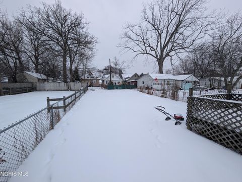 Tiny photo for 1758 Georgia Avenue, Toledo, OH 43613 (MLS # 10004318)