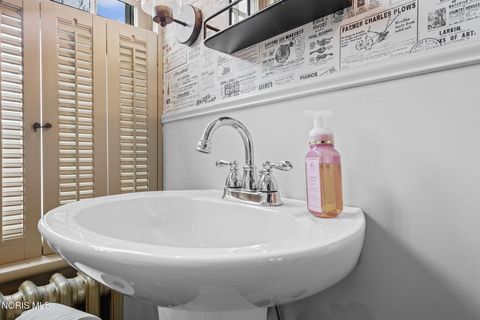 Tiny photo for 1041 S Main Street, Findlay, OH 45840 (MLS # 10005480)