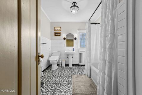 Tiny photo for 1041 S Main Street, Findlay, OH 45840 (MLS # 10005480)