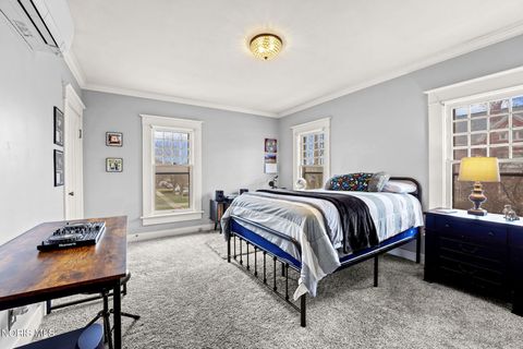 Tiny photo for 1041 S Main Street, Findlay, OH 45840 (MLS # 10005480)