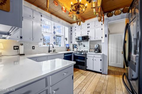 Tiny photo for 1041 S Main Street, Findlay, OH 45840 (MLS # 10005480)