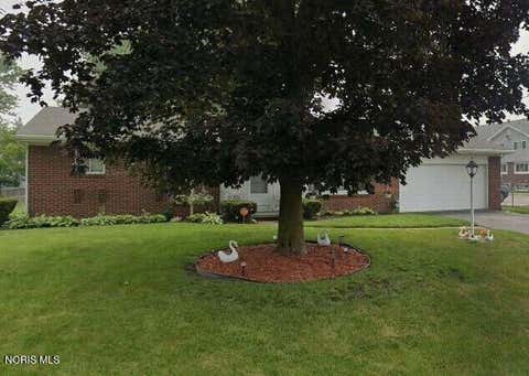 Photo of 28 Torrington Drive, Toledo, OH 43615 (MLS # 10011370)