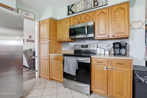 Tiny photo for 2530 Windsor Drive, Lima, OH 45805 (MLS # 10005182)