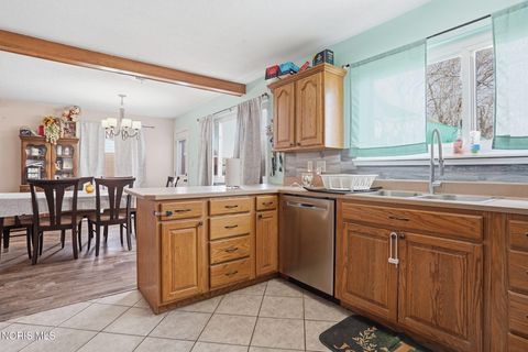 Tiny photo for 2530 Windsor Drive, Lima, OH 45805 (MLS # 10005182)