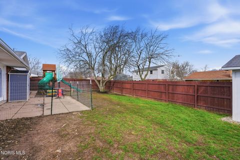 Tiny photo for 2530 Windsor Drive, Lima, OH 45805 (MLS # 10005182)