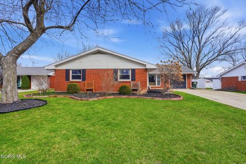 Photo of 2530 Windsor Drive, Lima, OH 45805 (MLS # 10005182)