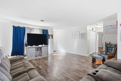 Tiny photo for 2530 Windsor Drive, Lima, OH 45805 (MLS # 10005182)