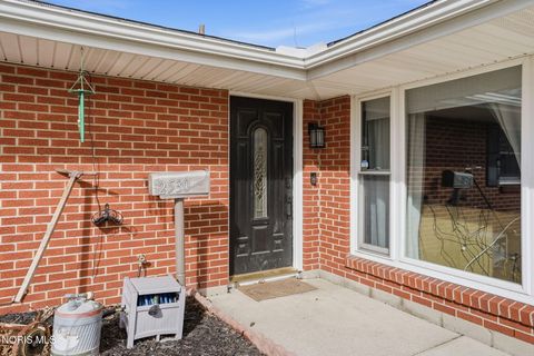 Tiny photo for 2530 Windsor Drive, Lima, OH 45805 (MLS # 10005182)