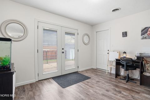 Tiny photo for 2530 Windsor Drive, Lima, OH 45805 (MLS # 10005182)