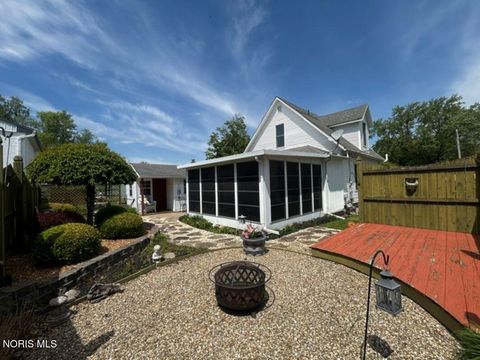 Tiny photo for 117 W Hull Street, Edgerton, OH 43517 (MLS # 10007604)
