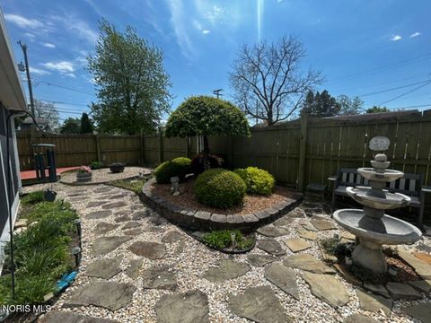 Tiny photo for 117 W Hull Street, Edgerton, OH 43517 (MLS # 10007604)