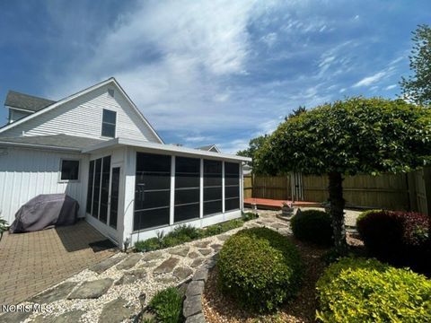Tiny photo for 117 W Hull Street, Edgerton, OH 43517 (MLS # 10007604)
