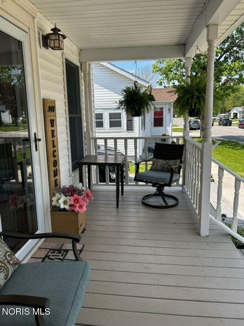 Tiny photo for 117 W Hull Street, Edgerton, OH 43517 (MLS # 10007604)