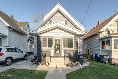 Photo of 3902 Martha Avenue, Toledo, OH 43612 (MLS # 10005654)