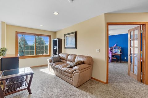 Tiny photo for 1403 Sheffield Drive, Bowling Green, OH 43402 (MLS # 10000066)