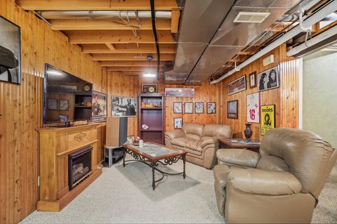 Tiny photo for 1403 Sheffield Drive, Bowling Green, OH 43402 (MLS # 10000066)