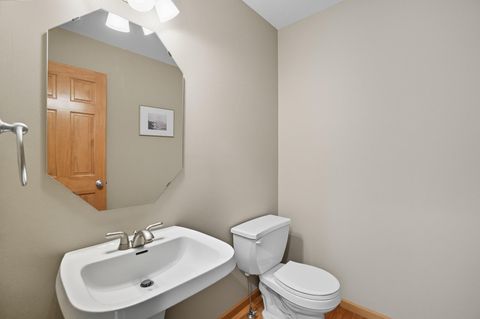 Tiny photo for 1403 Sheffield Drive, Bowling Green, OH 43402 (MLS # 10000066)